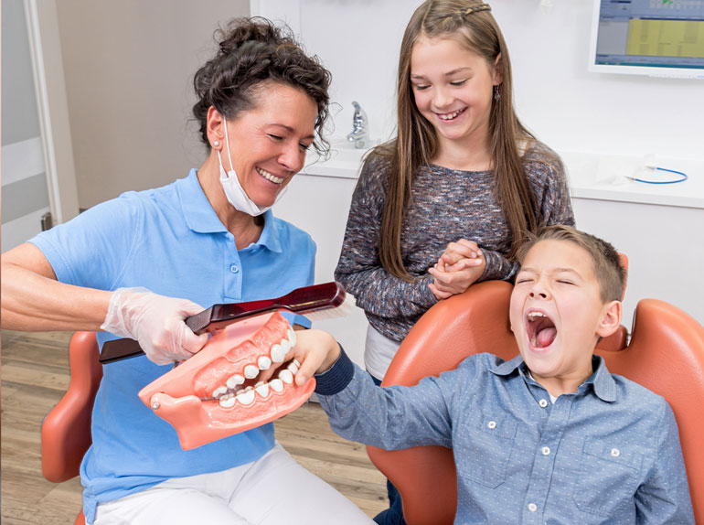 Zahnreinigung bei Kindern